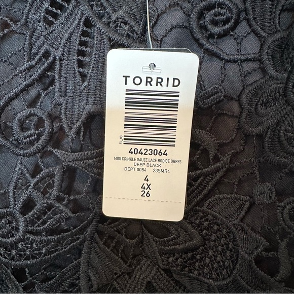 Torrid Midi Crinkle Gauze Lace Bodice Sleeveless Dress Deep Black Size 4 NWT - Picture 10 of 10